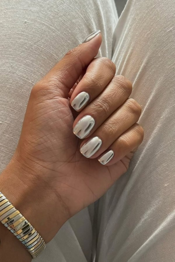 Unhas para ano novo prata cromado espelhado